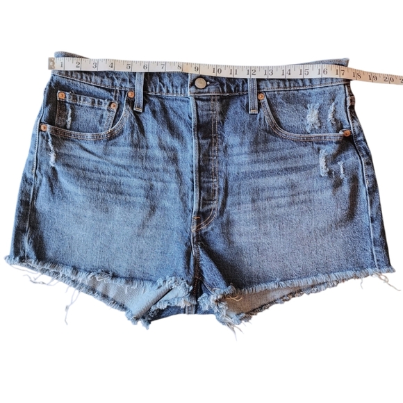 Levi's 501 raw hem button-fly high waist denim shorts 34" waist - Picture 5 of 12